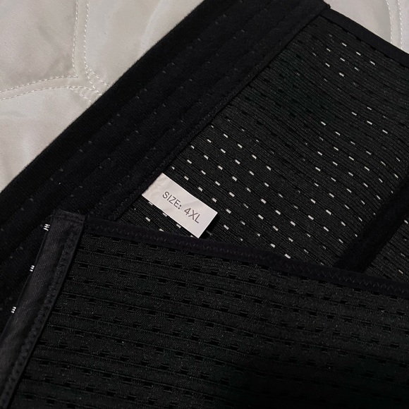 NWOT- Waist trainer corset - Picture 4 of 9